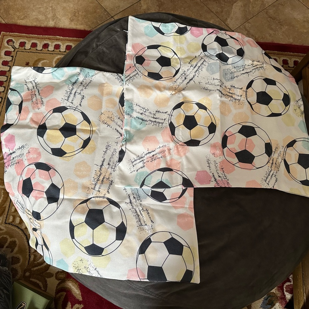 Soccer decorated pillow cases (Size: 20 x 20)